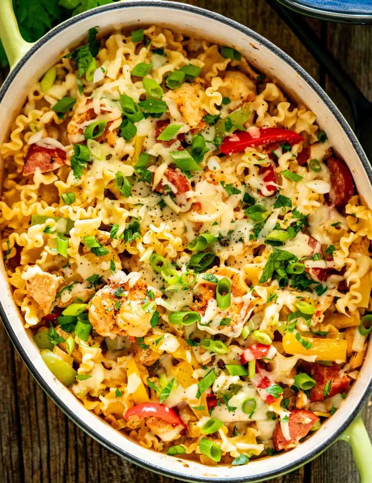 creamy cajun pastalaya in a dutch oven.