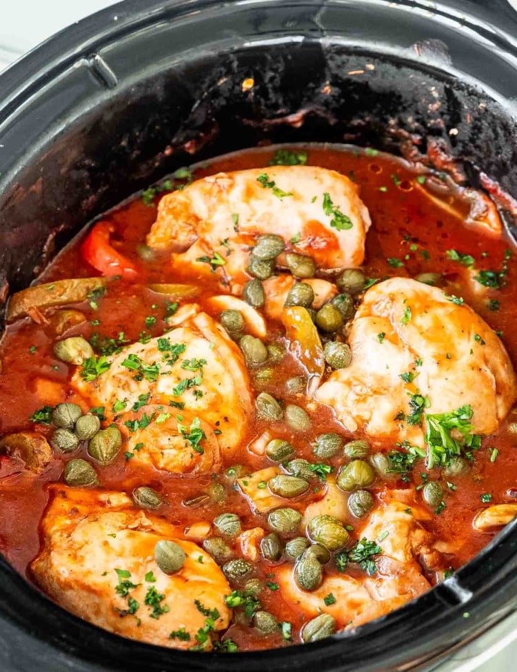 chicken cacciatore in a slow cooker.